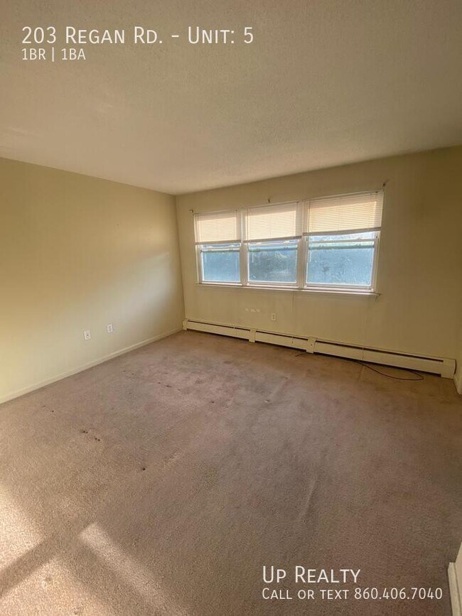 Photo - 203 Regan Rd Unit : 5