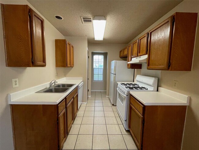 Photo - 8117 West Gate Blvd