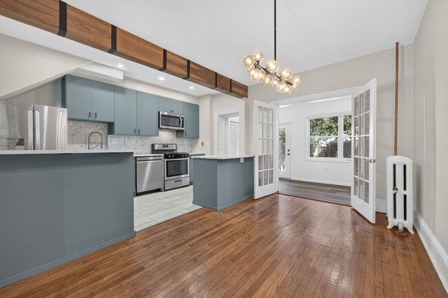 Photo - 745 Irving St NW