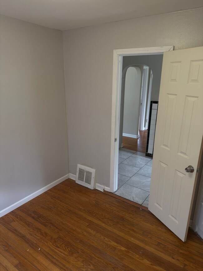 Photo - 6115 Avila Dr