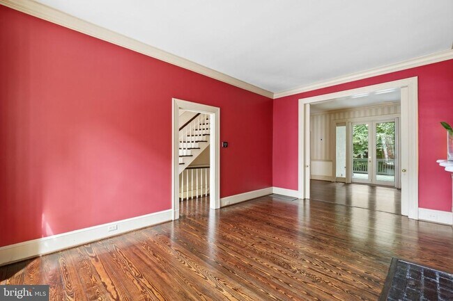 Photo - 1241 33rd St NW