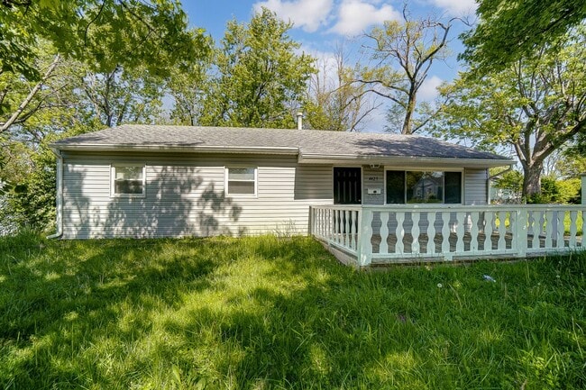 Photo - Three Bedroom with Driveway in Dayton!