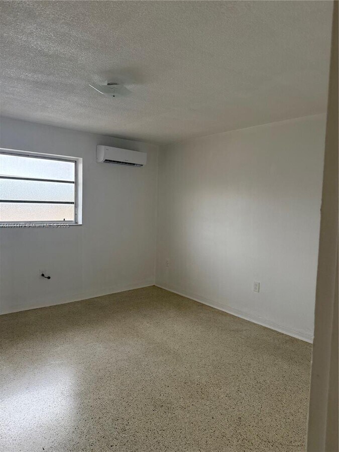 Photo - 55 W 7th St Unit 12