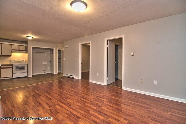 Photo - 1418 Main Ave