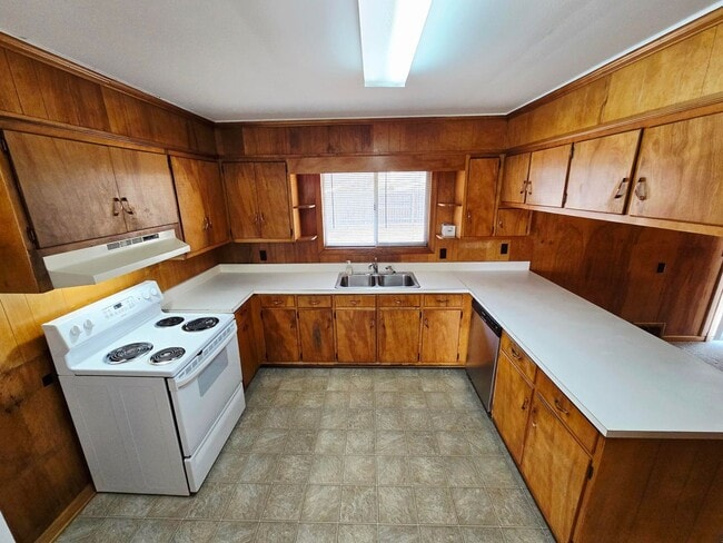 Photo - 3261 Alamance Rd