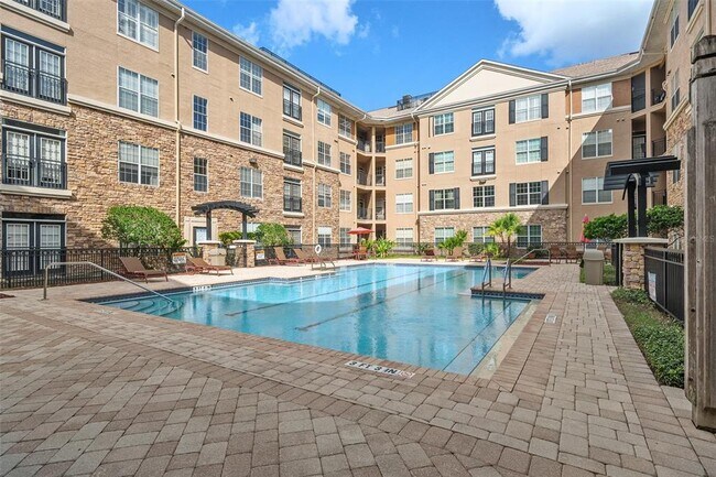 4221 W Spruce St Unit 2423