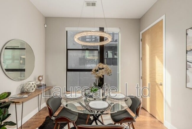 Photo - 3207 Shoshone St