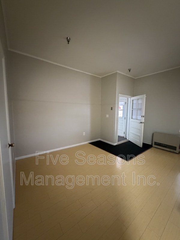 Photo - 194 North St