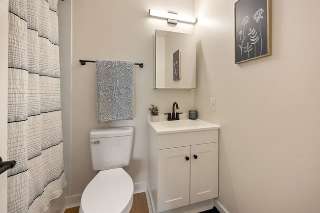 Photo - Breckenridge Apartments