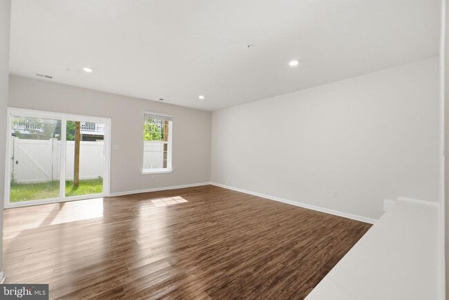 Photo - 1806 Kellington Ct