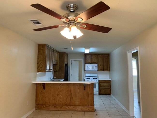 Photo - 3100 Pakenham Dr Unidad 3102 Pakenham Dr.