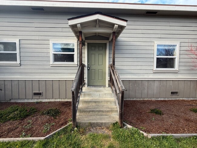 Building Photo - 4753 Herron Rd Unit # 2