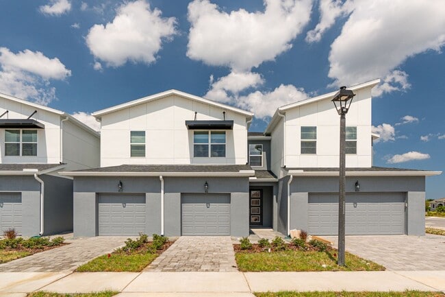 Building Photo - Almost Brand New 3 beds 2.5 baths in East ... Rental