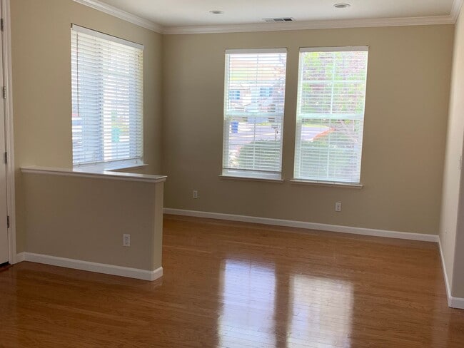 Photo - Stunning 4 bed/2.5 bath home in San Ramon