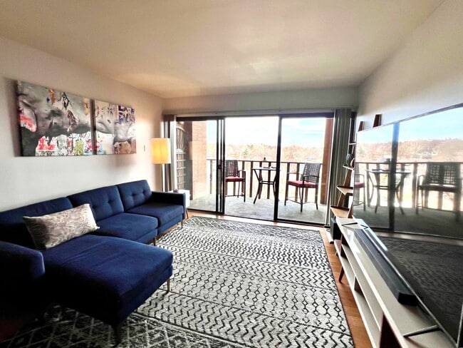 Photo - 400 S Lafayette St