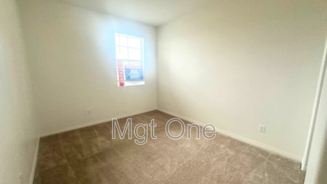 Photo - 15988 Lasselle St