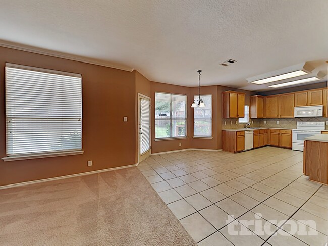 Photo - 2545 Sir Barton Bay Dr