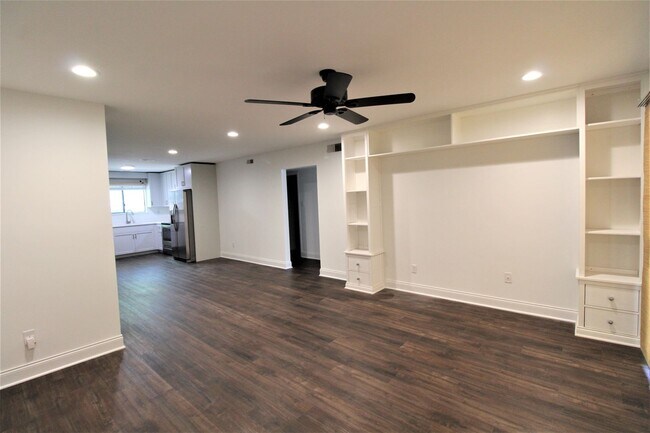 Photo - (Coming Soon) 2 Bedroom Condo In South Park! Unit I
