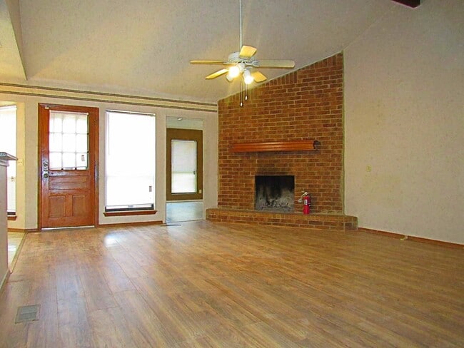 Photo - 12400 Eric Field Pl