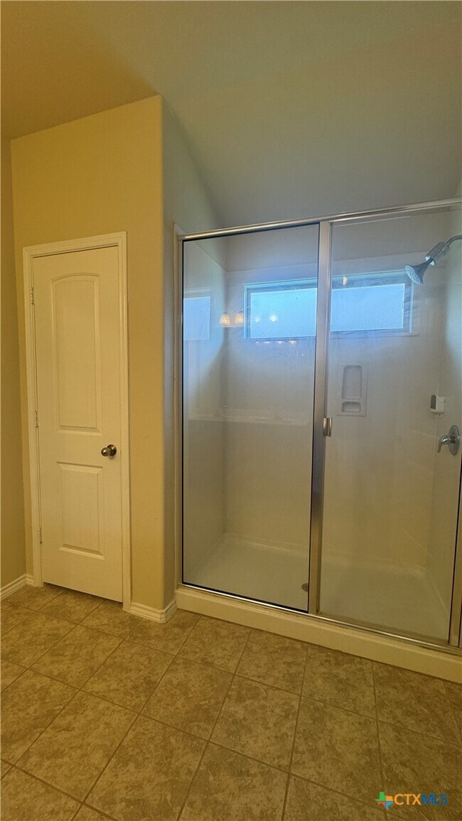 Photo - 5305 Fenton Ln