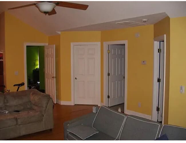 Great room - 206 N Graham St