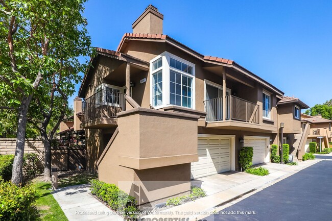 Photo - Charming end-unit home in Anaheim