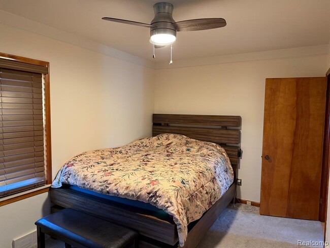 Photo - 2111 W 14 Mile Rd