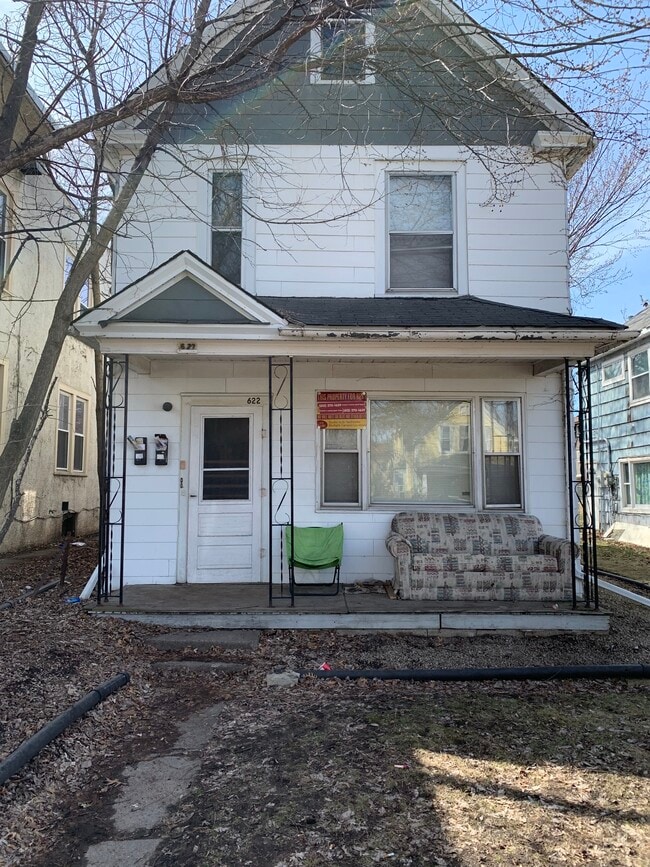 Building Photo - 622 Erie St SE