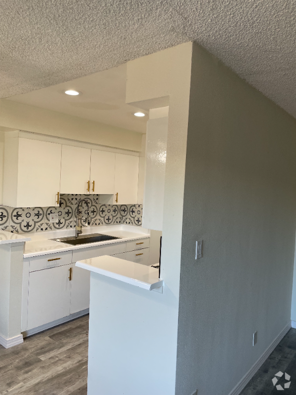 Building Photo - 17951 Roscoe Blvd Unit 4 Rental