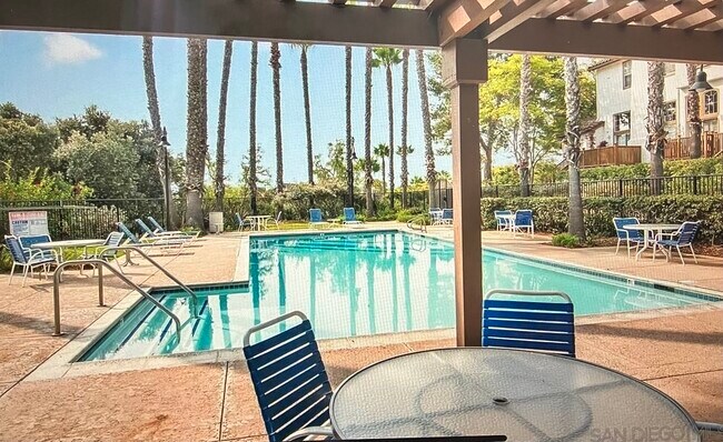 Photo - 10230 Wateridge Cir
