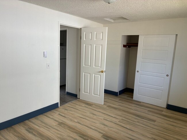 Photo - 3314 E College Way