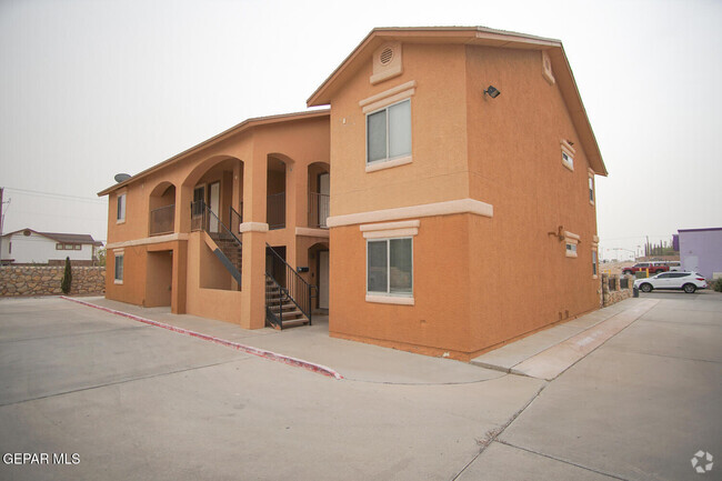 Building Photo - 3400 Blue Earth Ln Rental