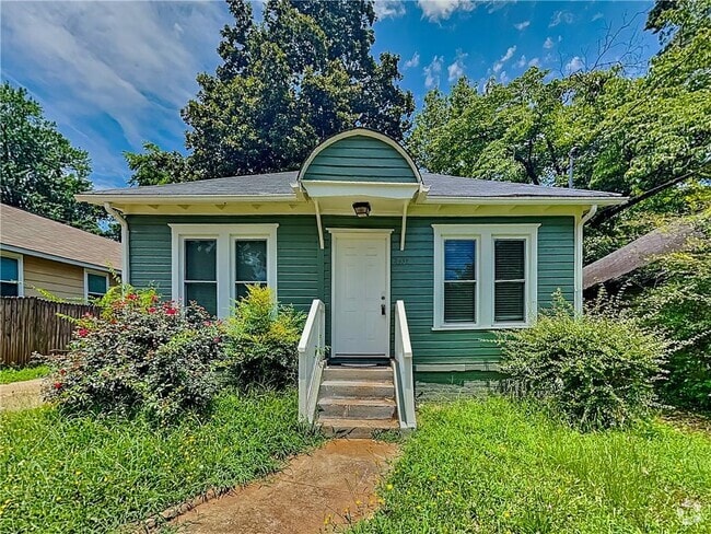 Building Photo - 2497 Lakewood Ave Rental