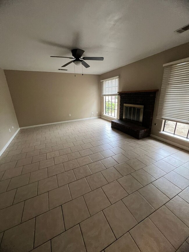 Photo - 424 E Prosperity Ave