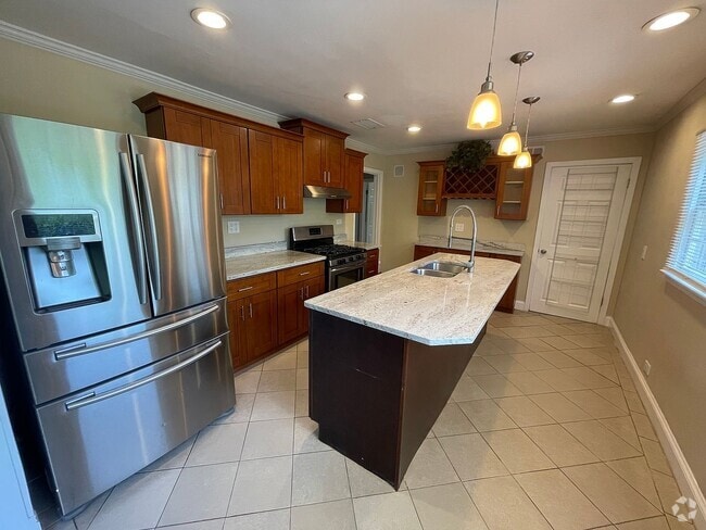 Building Photo - 883 N McKinley Rd Rental