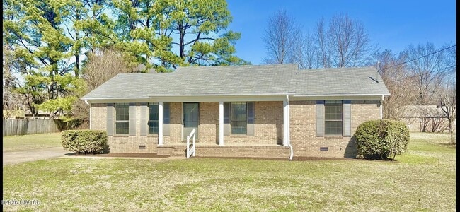 Building Photo - 52 University Cove