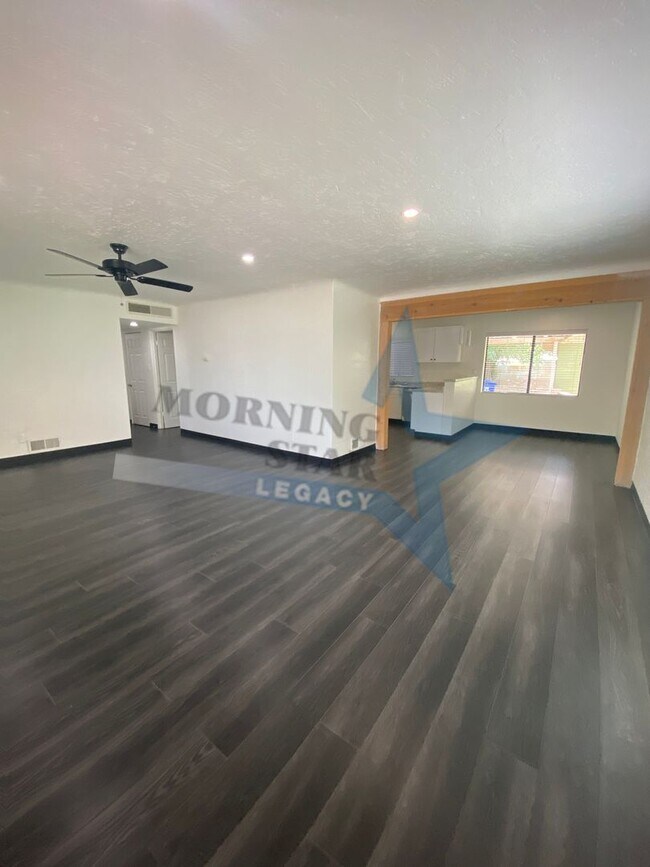 615 W May Ave Unit 615 W May