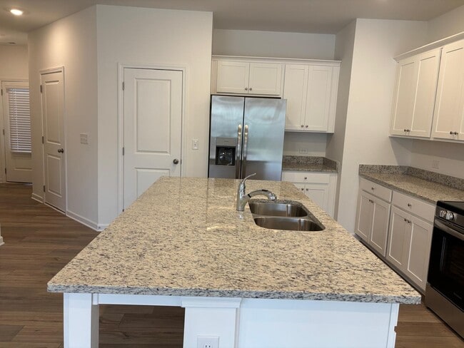 Photo - 155 Vision St