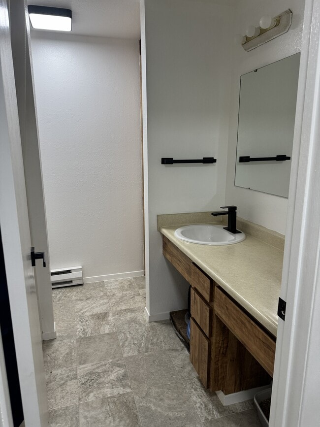 Photo - 850 Shenandoah Dr