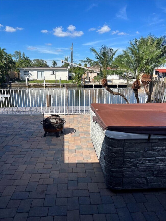 Photo - 2713 Sherman St