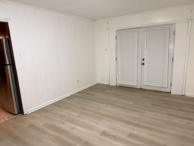 Photo - 3633 Woodley Rd
