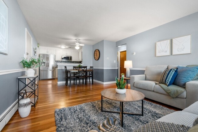 Photo - 32 Whitman Rd Unidad 1-4