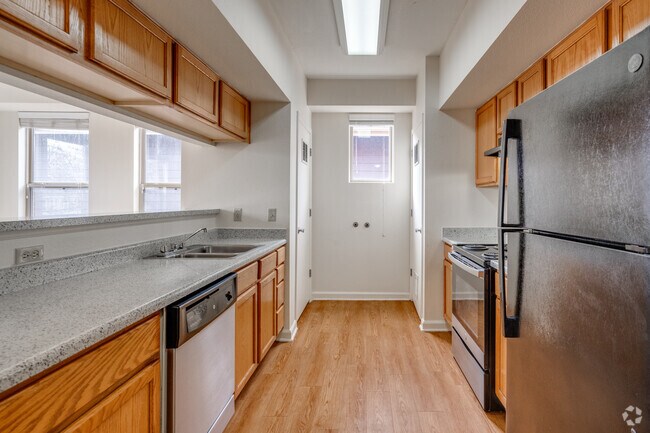 3 BR, 2 BA - 1152 SF