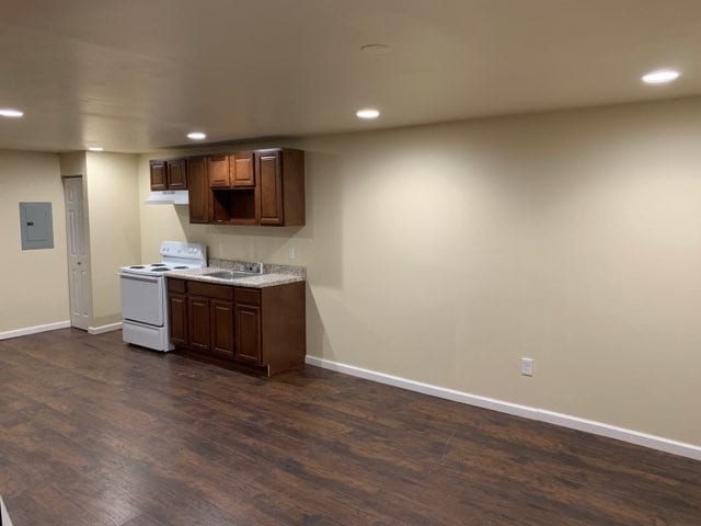 Photo - 24 E Silver St Unit 2nd Floor