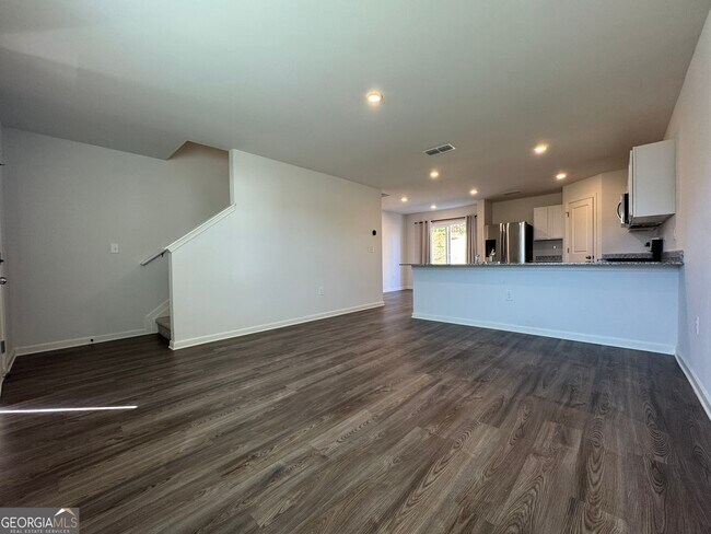 Photo - 528 Pemberton St