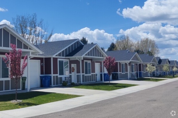 Building Photo - Centennial Patio Home Apartments