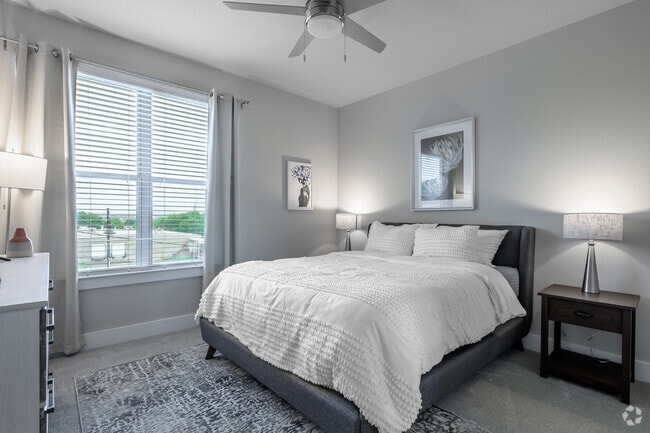 2BR, 2BA - 1,198SF B2 - Presidio at River East