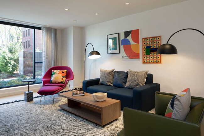 Photo - J VUE at the LMA