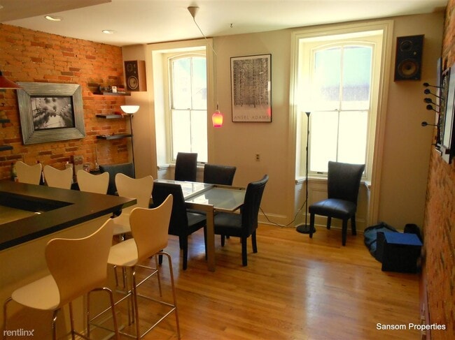 Photo - 3404 Sansom St