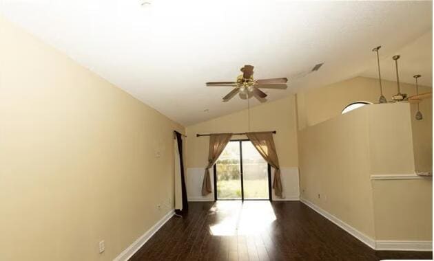 Photo - 915 Buttonwood Ave